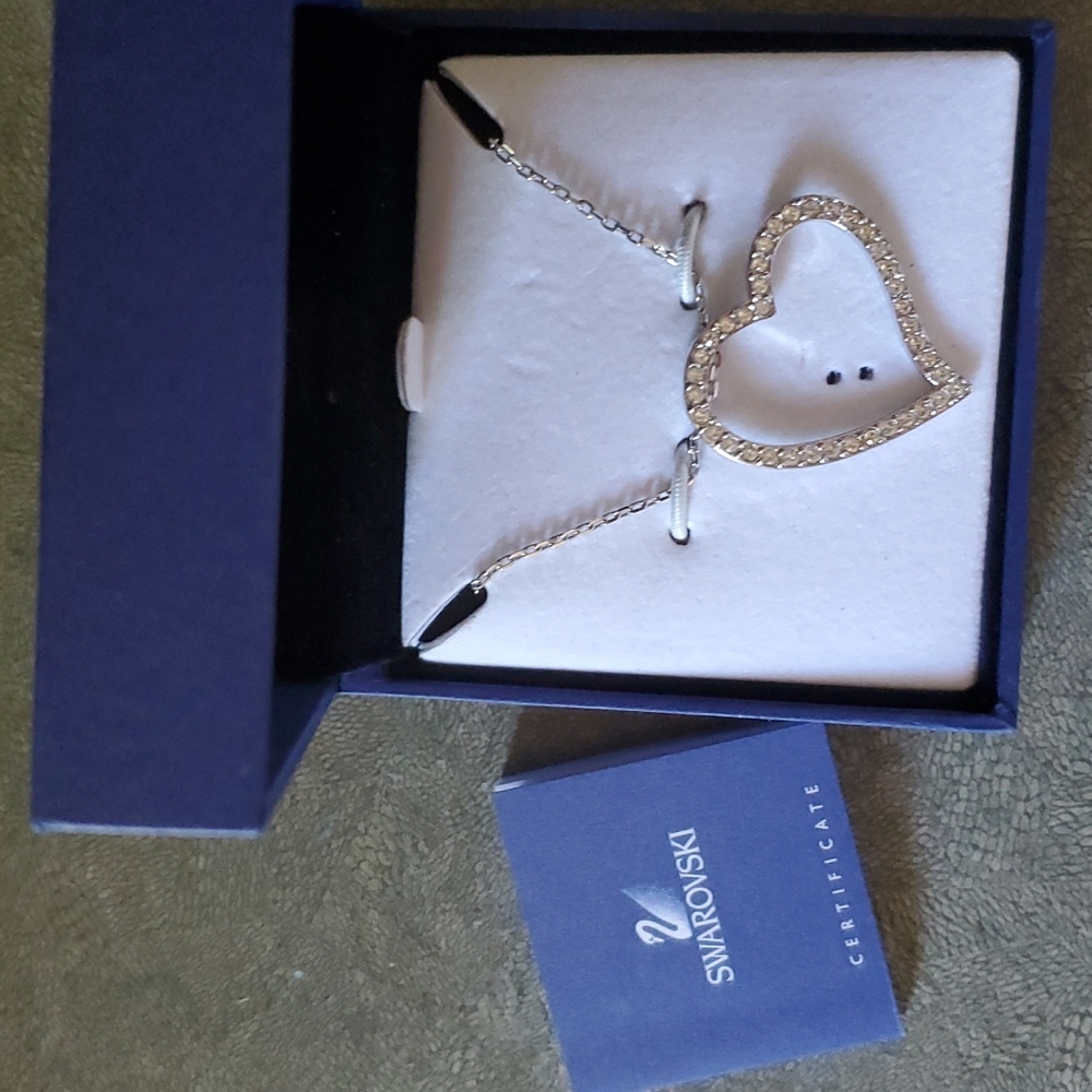 Swarovski heart necklace